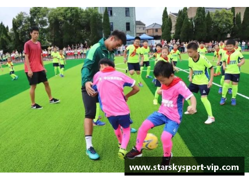 球员随地撒尿引争议：体育场规矩何在？